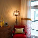 Ceiling mounted stationary side panels 09