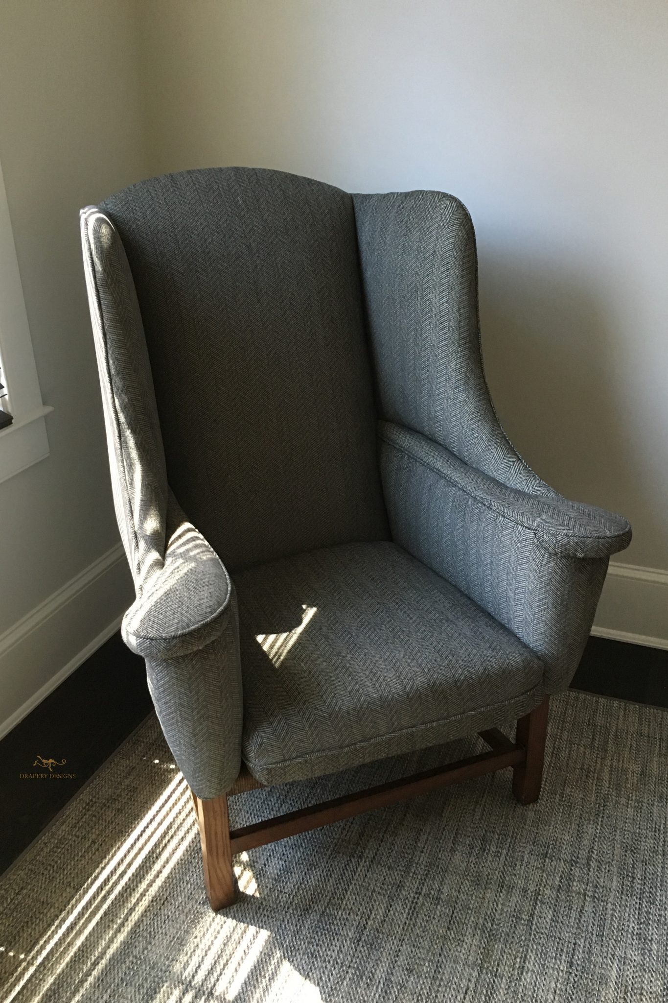 Custom upholstered armchair 02