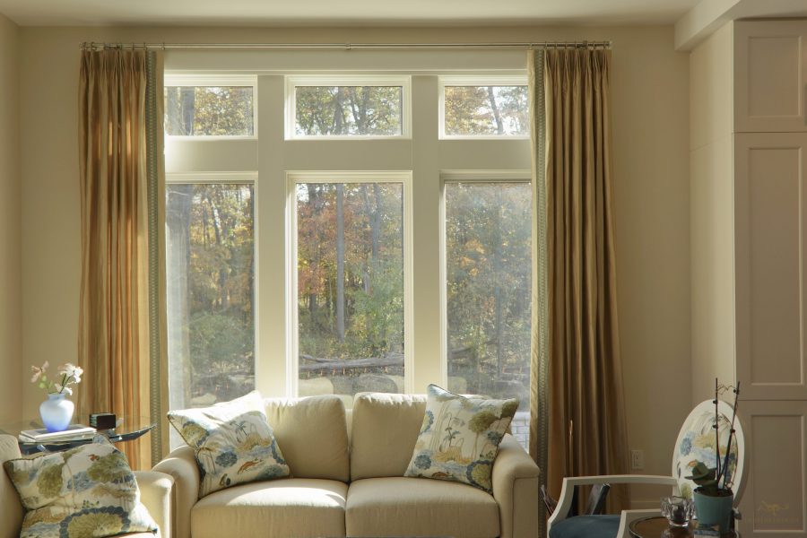 Living Room Silk Panels with European Pleats