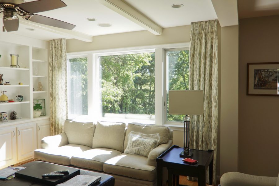 Ceiling mounted stationary side panels