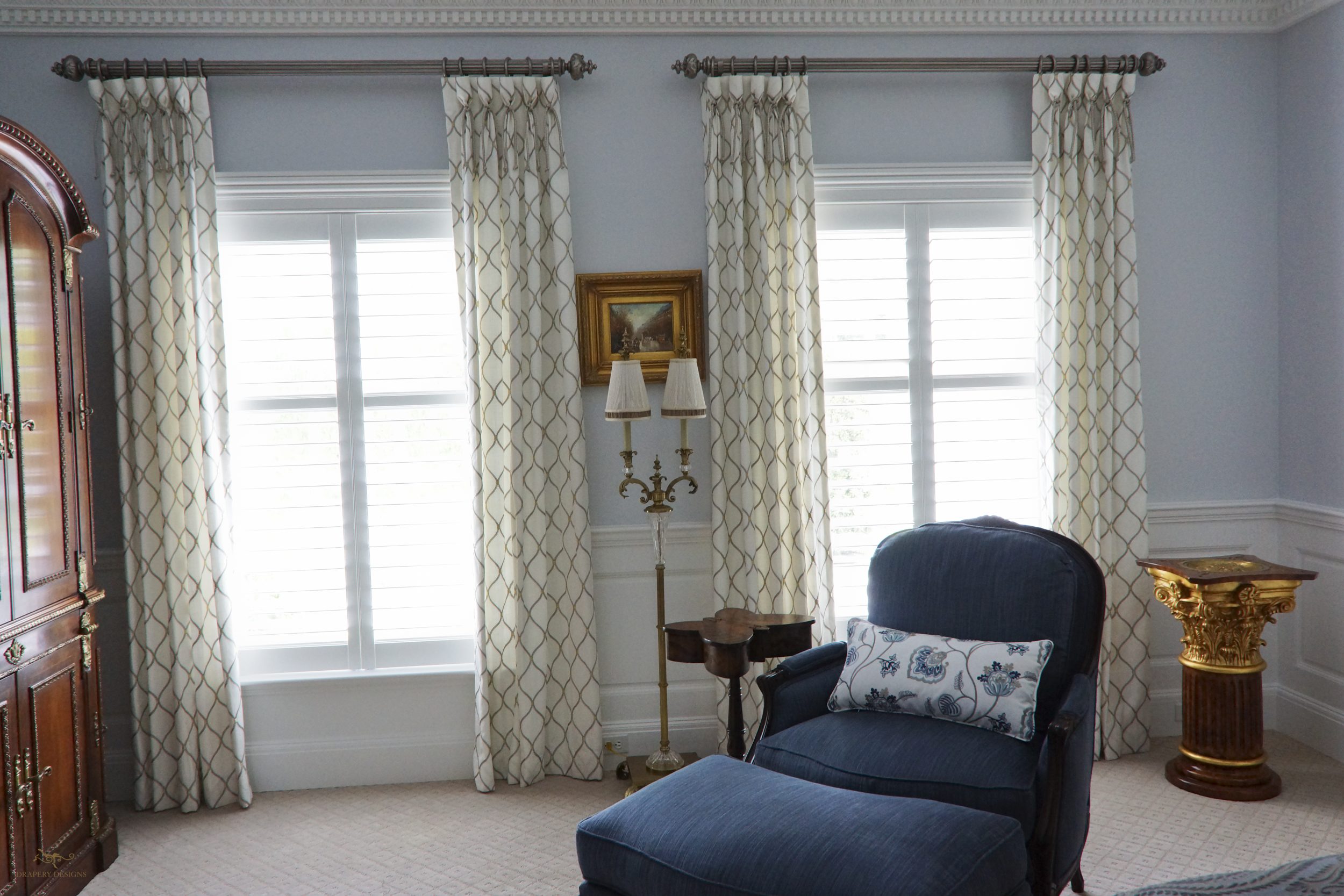 Goblet pleated drapes with accent ties