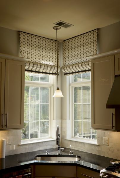 Drapery Designs Shades 202303 KentlandKitchenSheers Copy